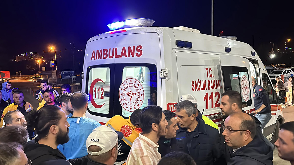 İhbar üzerine gidilen evde patlama! 5'i jandarma 7 yaralı