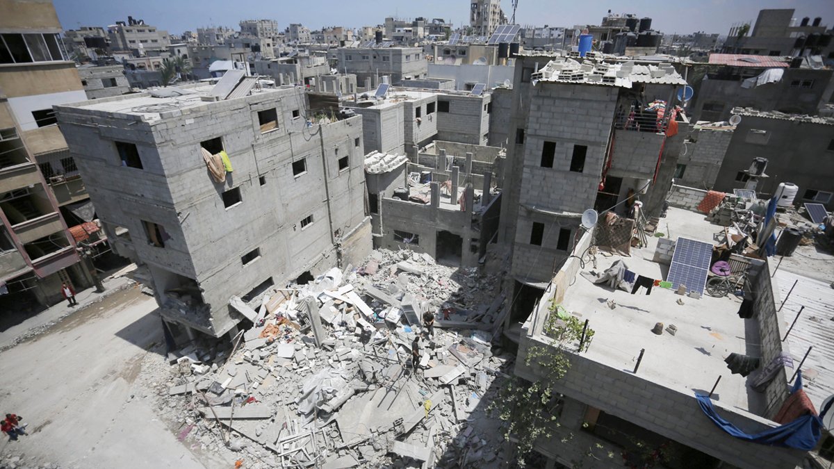 İsrail'den Gazze'ye gece boyu aralıksız bombardıman: Biri gazeteci onlarca ölü ve yaralı