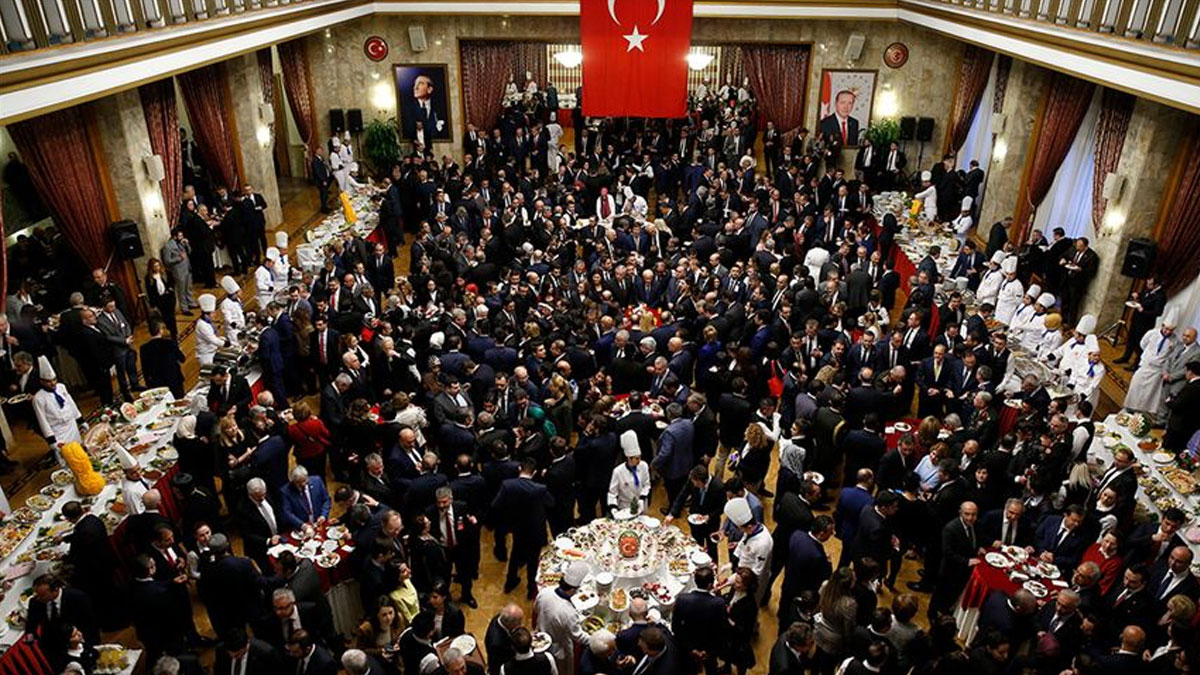 Kamudaki tasarruf Meclis'e böyle yansıdı: Damacana yerine arıtma suyu