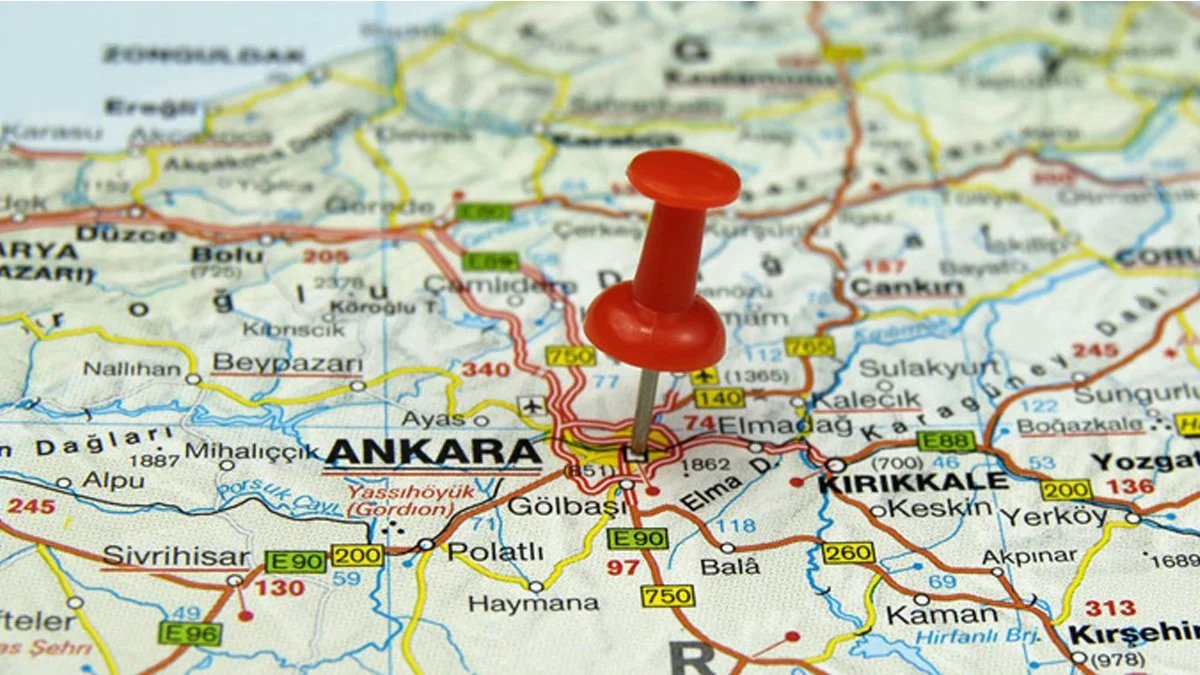 Sivas-Ankara yolu bembeyaz oldu Yağış Ankara'ya doğru ilerliyor Tedbirinizi alın