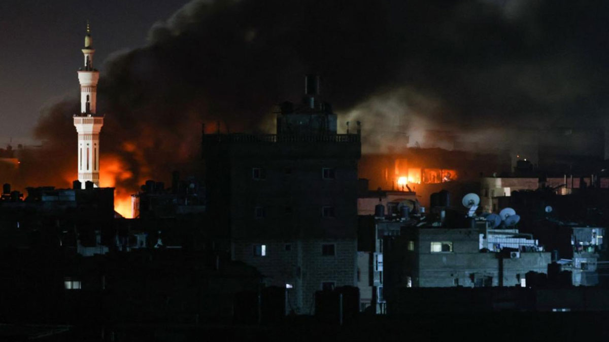 İsrail Refah'taki kampı bombaladı: En az 40 Filistinli öldü