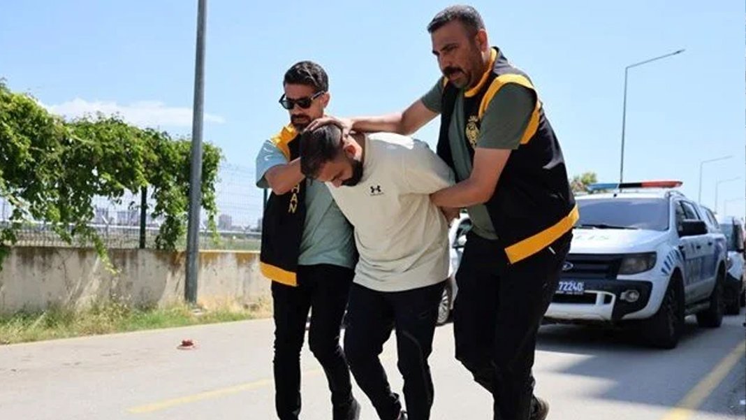 Kırmızı bültenle aranan şahıs Adana'da yakalandı 20 bin lira kefaletle