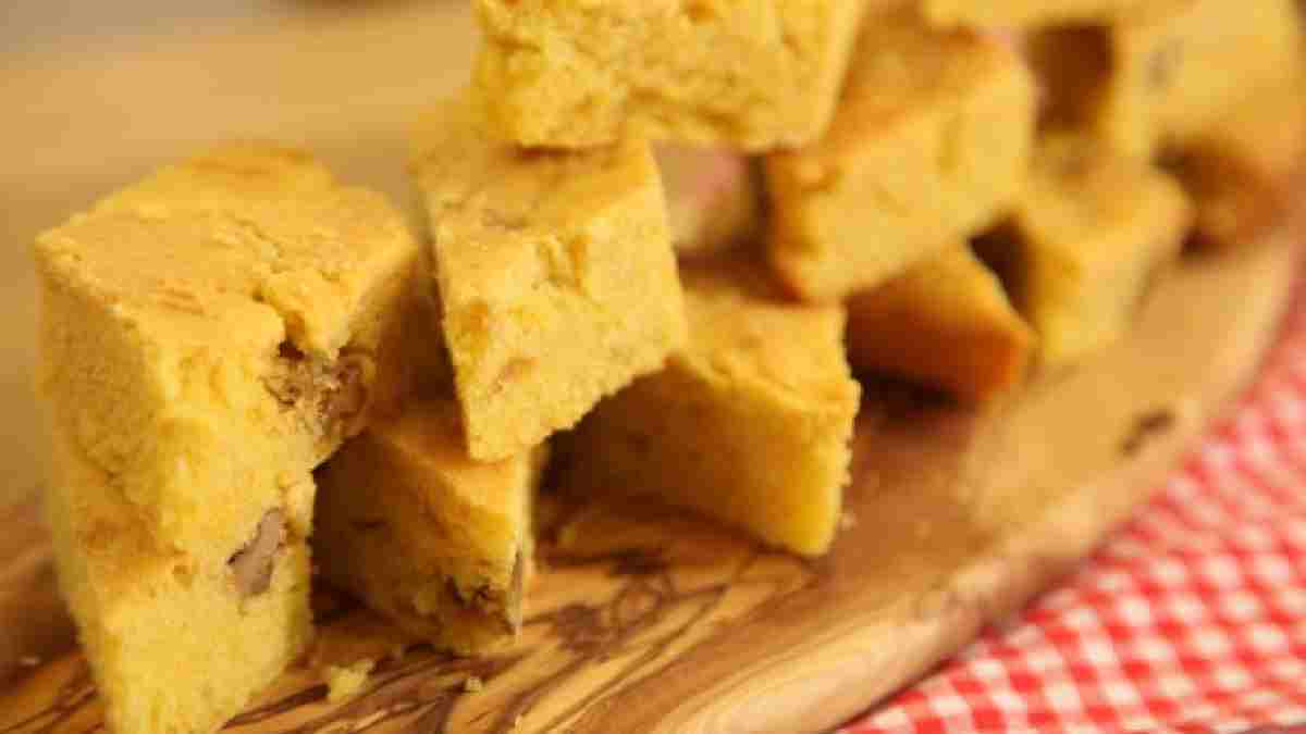 7 dakikada mutfağınızda Karadeniz havası estirin! Mısır ekmeğinin en pratik tarifi: Dakikalar içinde sofranızda