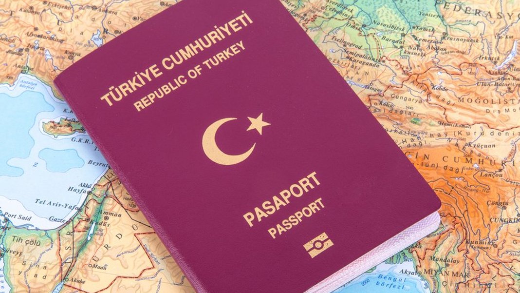 Vize krizinin baş gösterdiği Türkiye'nin sıralaması değişti: En pahalı pasaportta birinci sırada