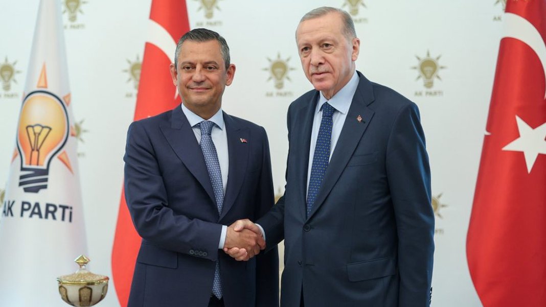 Liderlerden sonra normalleşme sürecinde ikinci aşama: CHP'nin gölge kabinesi bakanlarla görüşüyor