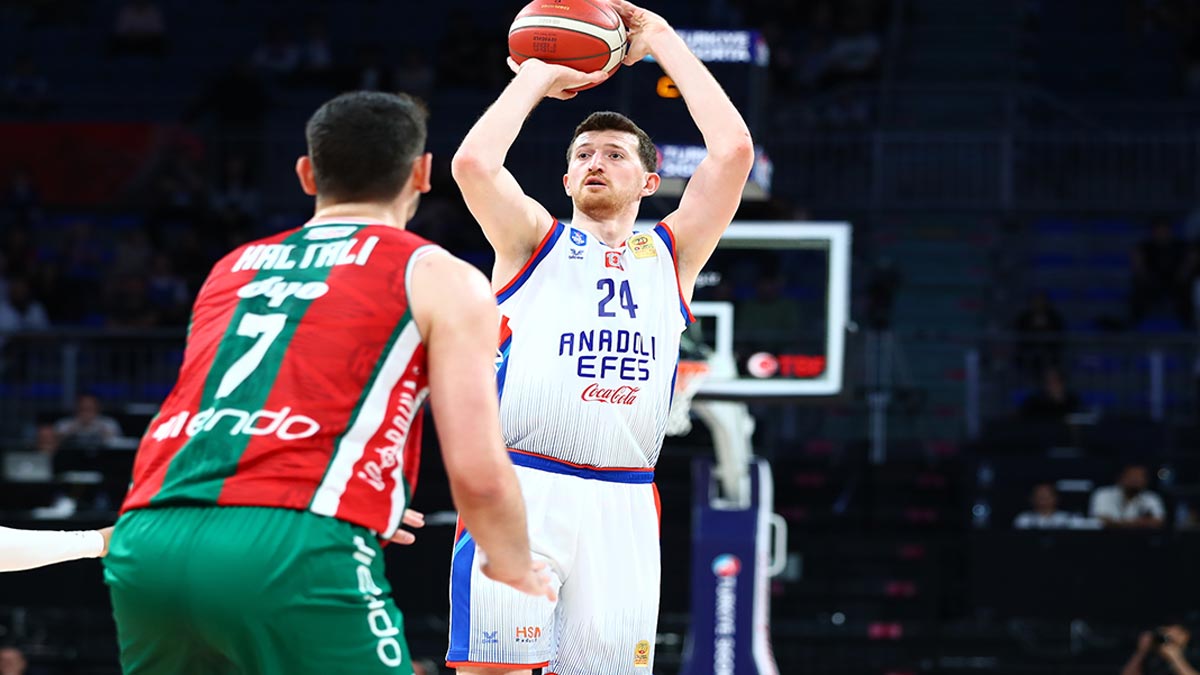 Efes, Karşıyaka'yı farklı geçti