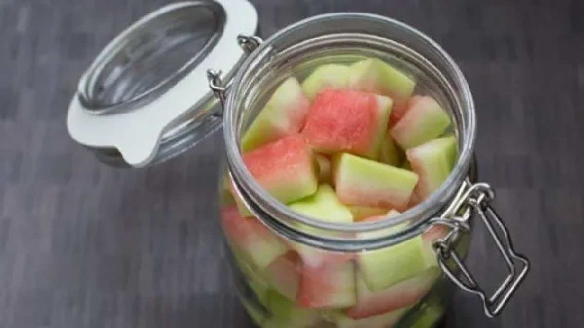 Karpuzun içini yiyip dışını kimse atmayacak! Bu lezzetin tarifini usta şefler bile isteyecek