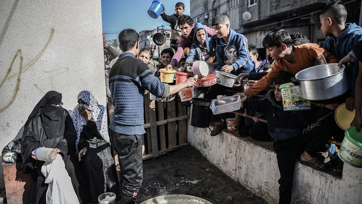 İnsani kriz derinleşiyor: Gazze'de çocuklar açlıktan ölüyor