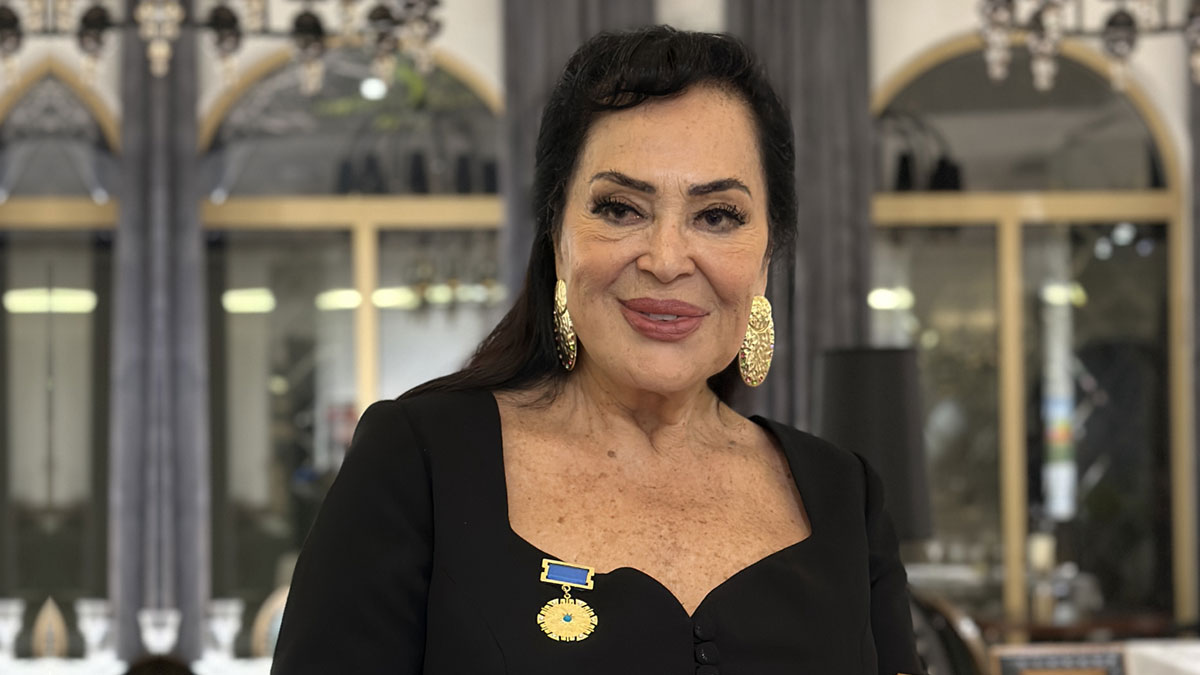 Türkan Şoray'dan üzücü haber: İki hafta evden çıkamayacak! Doktoru, 'Bahçede bile yürüme' dedi