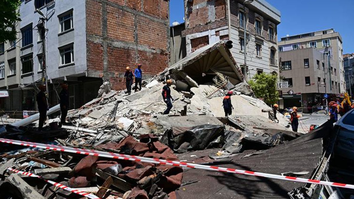 İstanbul'da çöken binayla ilgili detay: 36 yıllık binanın 1,5 katı kaçak, malzeme deniz kumu
