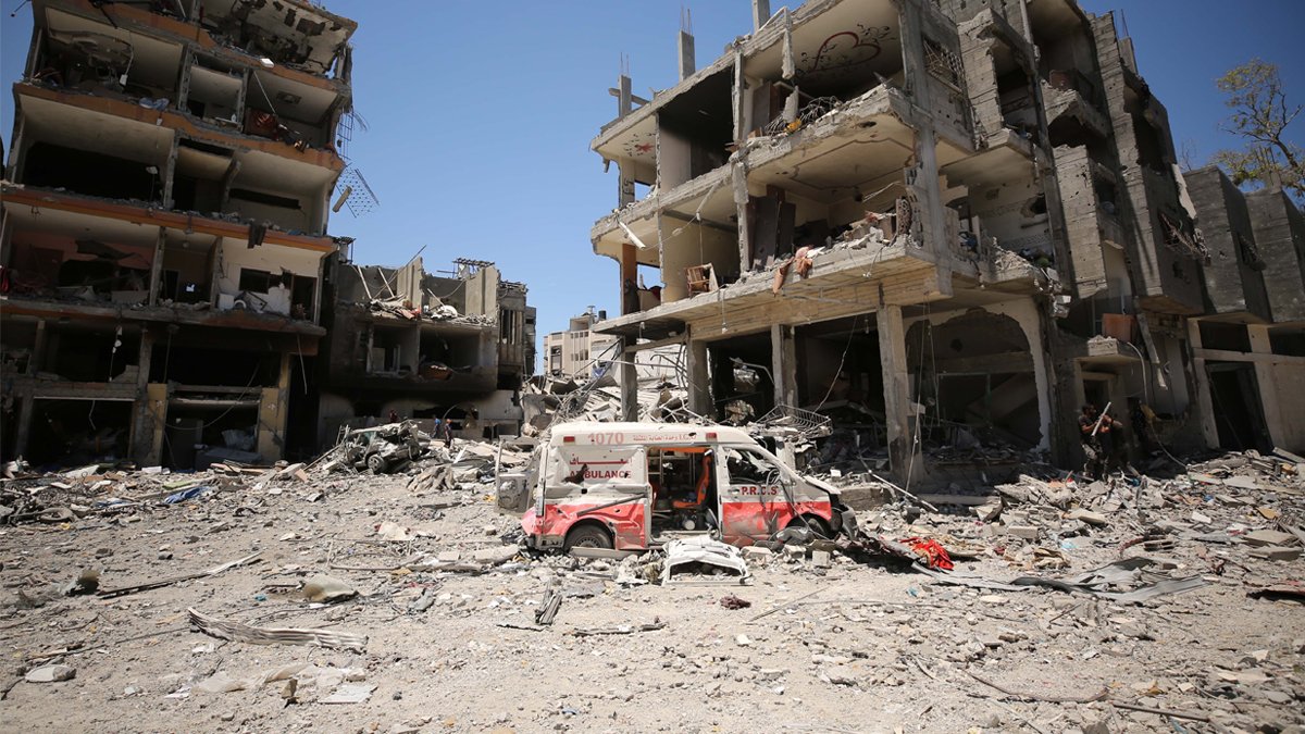 İsrail Gazze'de sivillerin evlerini bombaladı: Çok sayıda ölü ve yaralı var