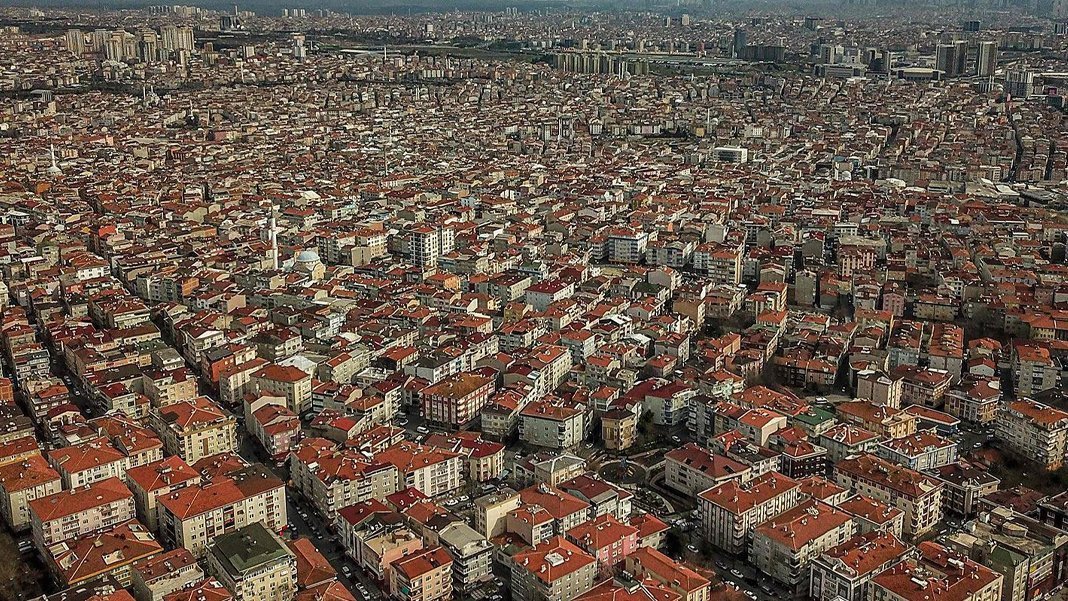 Kapıdaki tehlike alarmın sesini yükseltiyor: İstanbul'da 300 bin yorgun bina var