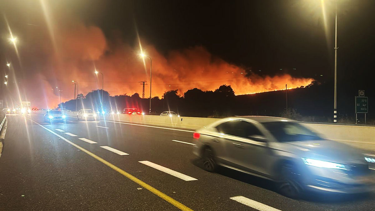 Hizbullah'tan saldırı: İsrail'de yangın çıktı