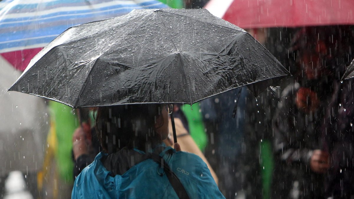 Meteoroloji 11 il için saat verdi: Gök gürültülü sağanak geliyor