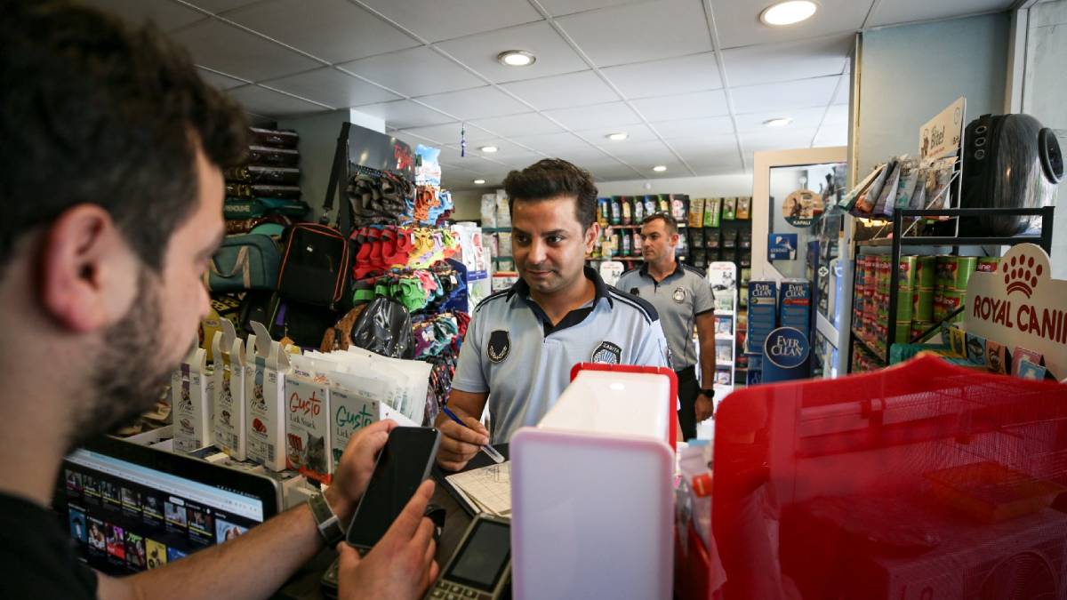 Karşıyaka’da 1 ayda 4 bin iş yerine denetim