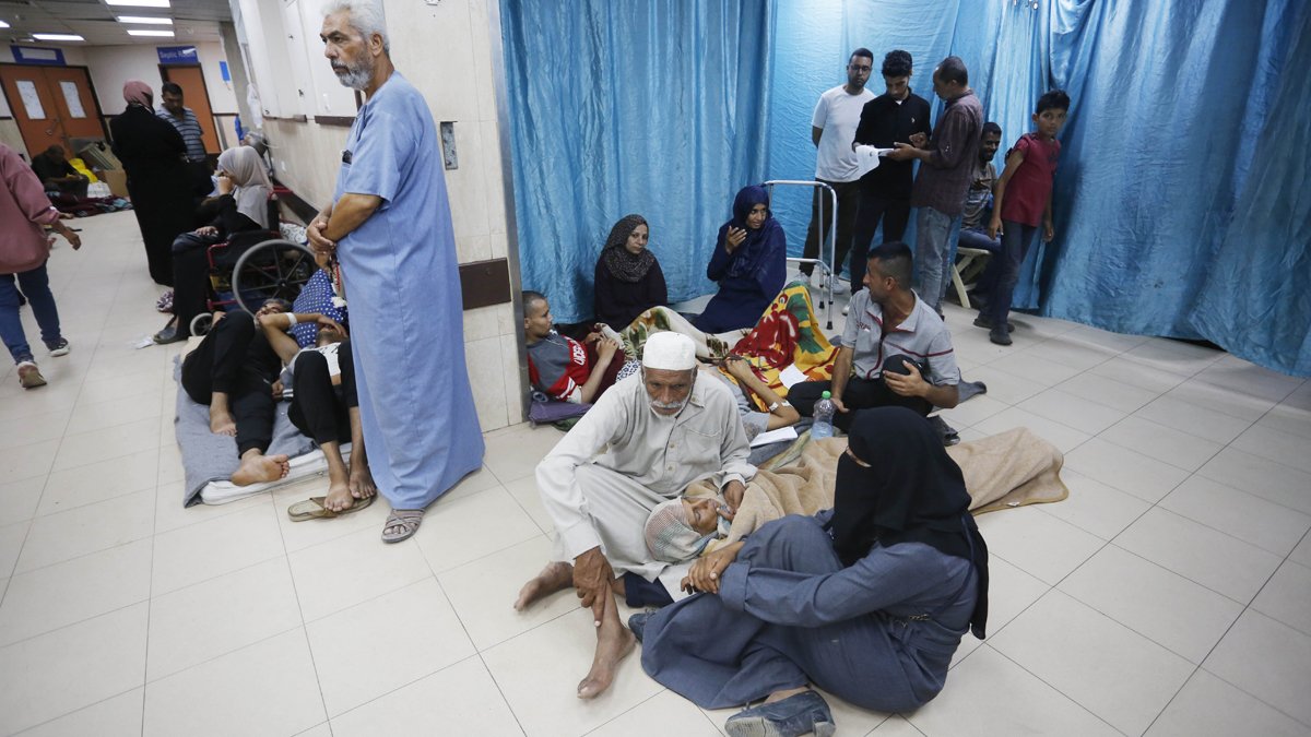 Gazze'deki Aksa Şehitleri Hastanesi'nde jeneratör krizi: Onlarca yaralı, hasta ve prematüre bebek ölebilir