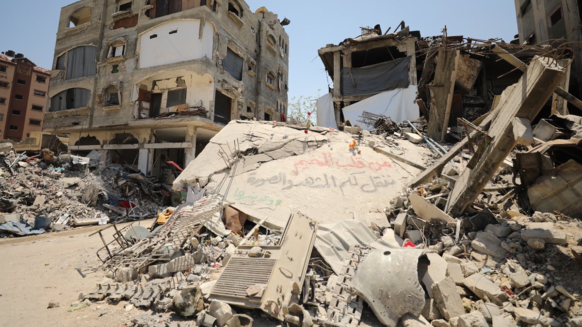 Gazze'de bir eve hava saldırısı: 4 ölü, 14 yaralı