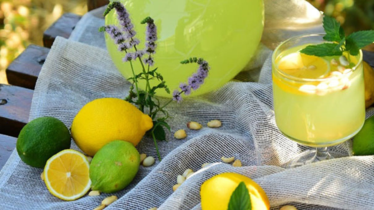 Alanya'nın tescilli lezzeti fıstıklı limonata yapımı! Tarifi Alanyalılar verdi, kışın çay yazın bu favoriniz olacak