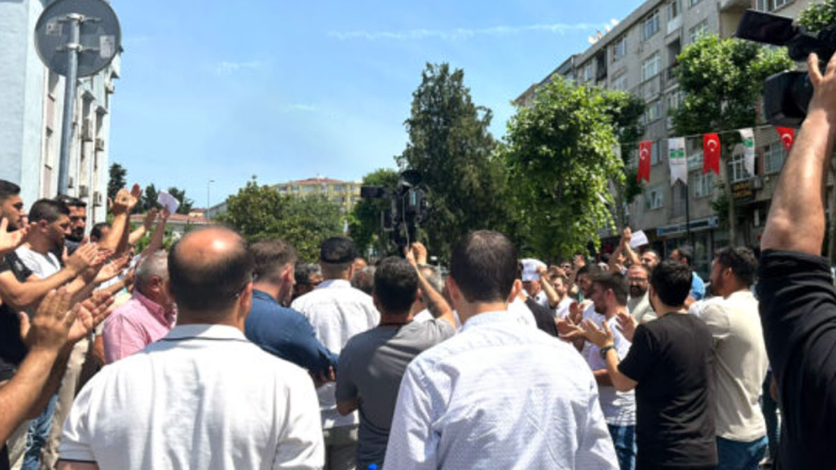 Bahçelievler'de Kitapyurdu'ndan sonra kumaşçı esnafı da mağdur: Belediyeyle esnafın 'ruhsat kavgası' büyüyor