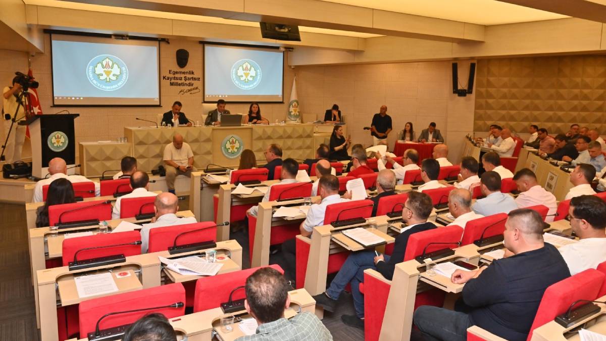 Büyükşehir Meclisi, Başkan Zeyrek başkanlığında toplandı