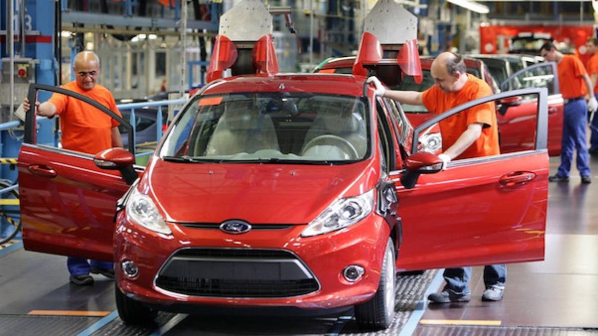 Ford'un İspanya'daki fabrikasında işçi kıyımı