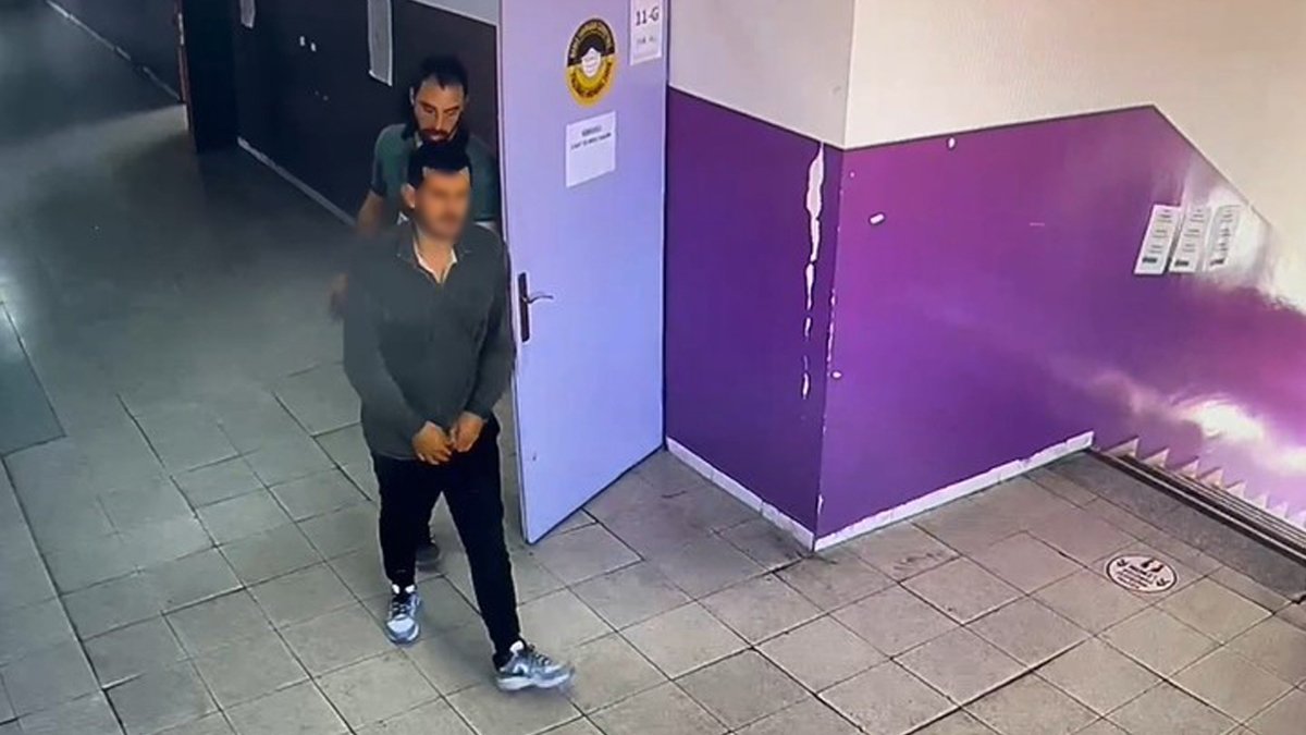 Düzeneği ayakkabısına gizlemişti: YKS'de yapay zekayla kopya çeken kişinin okuldaki görüntüleri ortaya çıktı