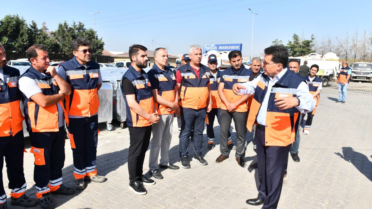 Başkan Özer tertemiz bir Esenyurt için temizlik filosunu genişletti