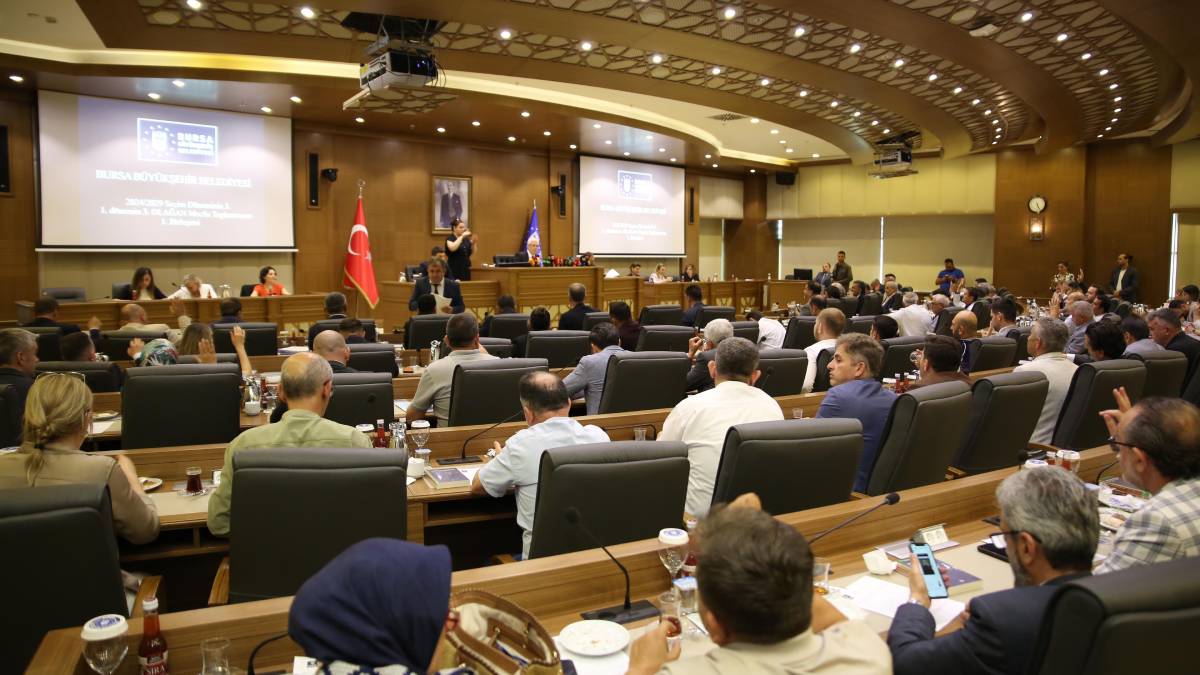 Başkan Bozbey’den Bursaspor taraftarına ‘Tahta açılacak’ müjdesi