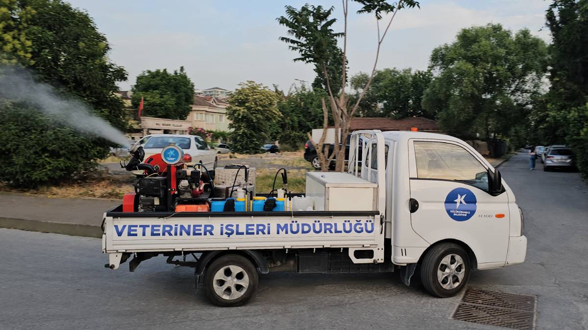 Küçükçekmece Belediyesi sivrisineklere karşı alarmda