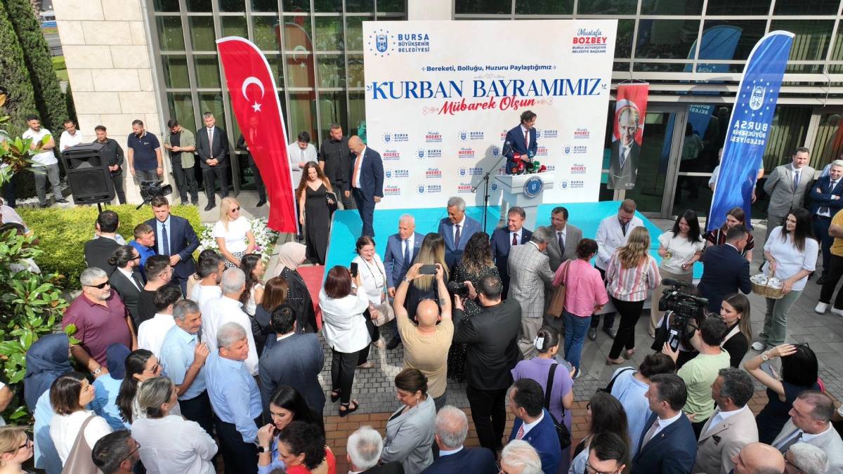 Başkan Bozbey, Büyükşehir ailesiyle bayramlaştı