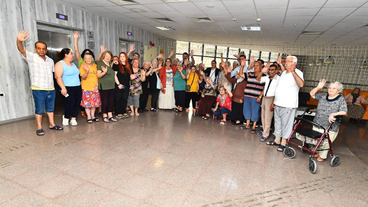 Ceyhan Belediyesi'nde coşkulu bayramlaşma töreni