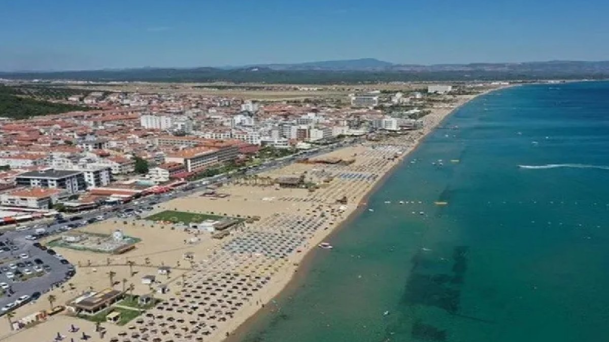 Sarmısaklı sahilinde kaçak işletme skandalı: 75'inden 49'u kaçak çıktı