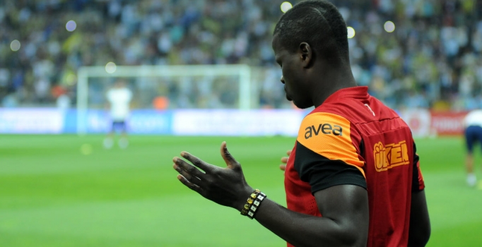 Eboue: Kimseye yalvaracak değilim