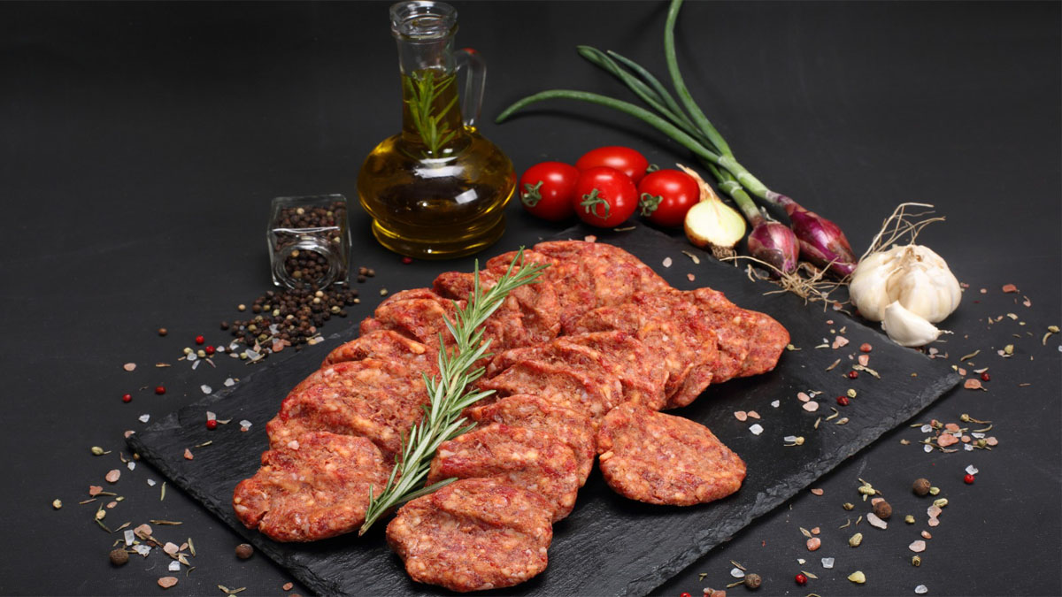 Köfteci Ramiz'in lezzetini aratmıyor! Derin dondurucuya köfte tarifi: Bekledikçe lezzetleniyor