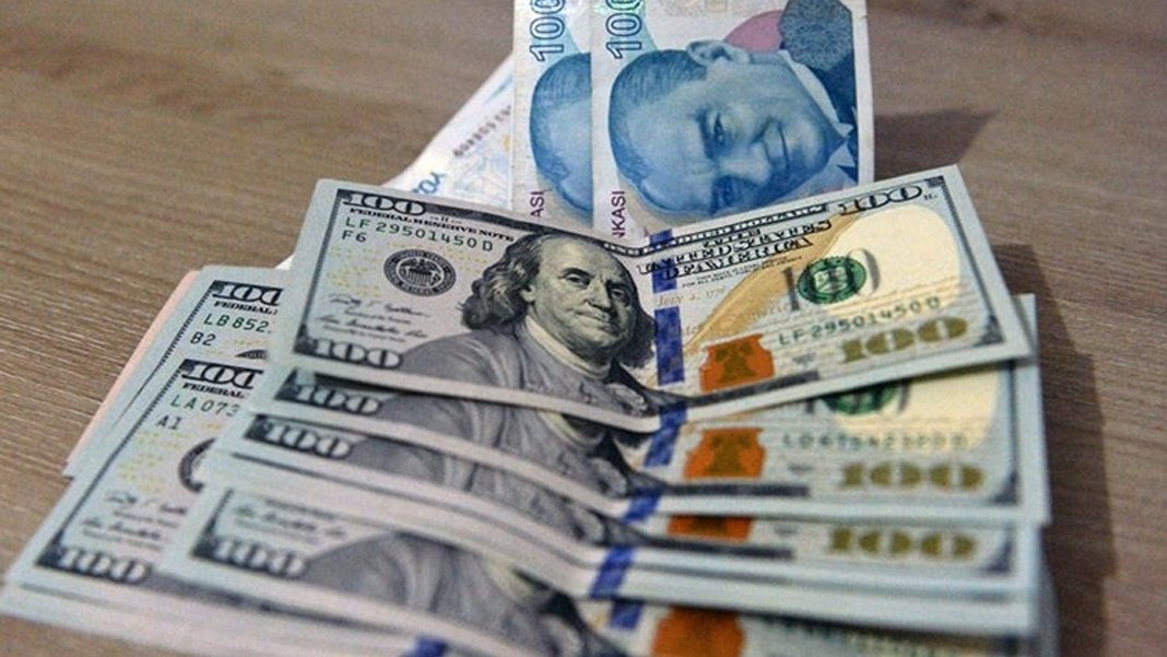 Dolar iki ayın zirvesinde: Öğleden önce 60 günlük rekorunu kırdı