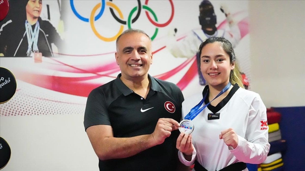 İBB Spor Kulübü sporcusu milli tekvandocu Sude Yaren Uzunçavdar 2024 Paris Olimpiyatları kadrosuna alınmadı