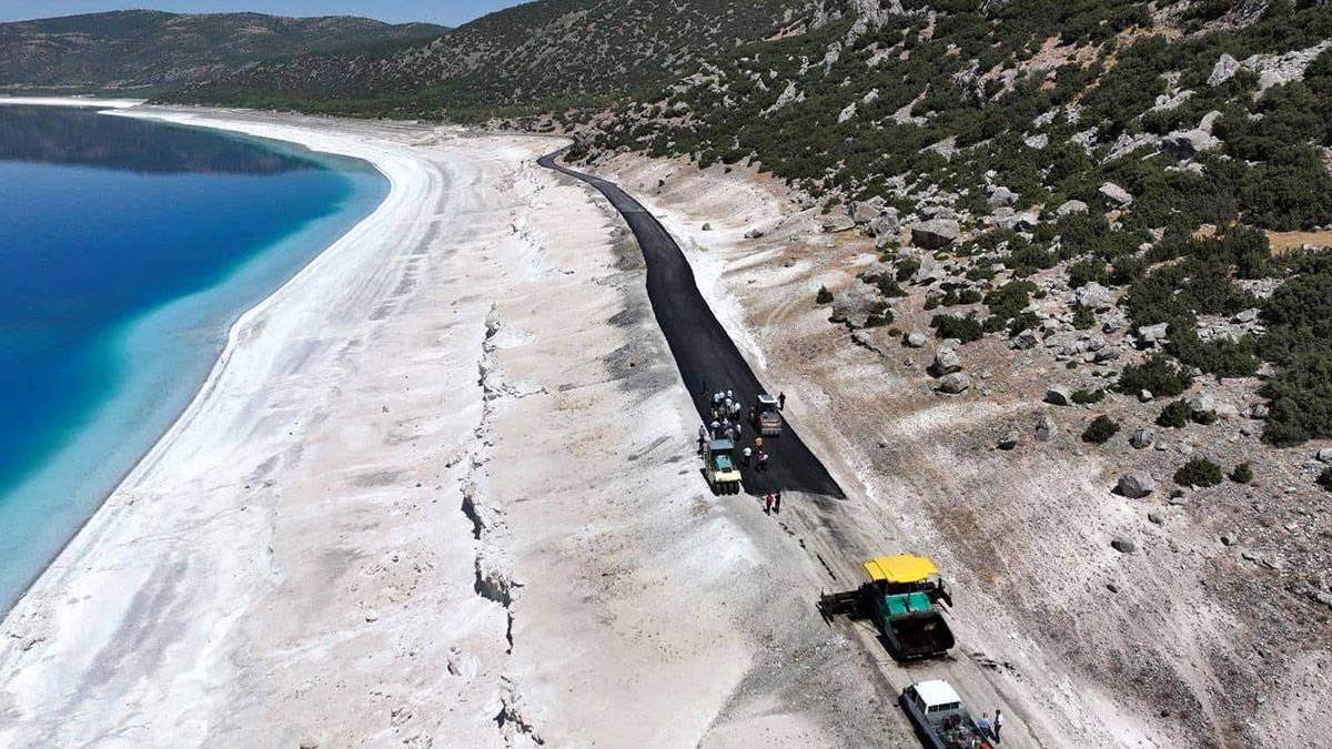 Burdur Valiliği'nden Salda Gölü açıklaması: Yeni bir yol açılması söz konusu değil