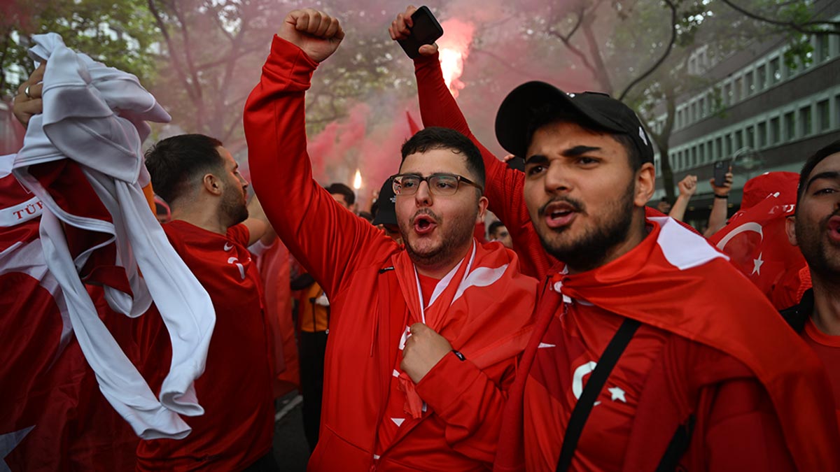 Karar, Dortmund'da! Türk taraftarlardan Gürcistan maçı öncesi yorumlar