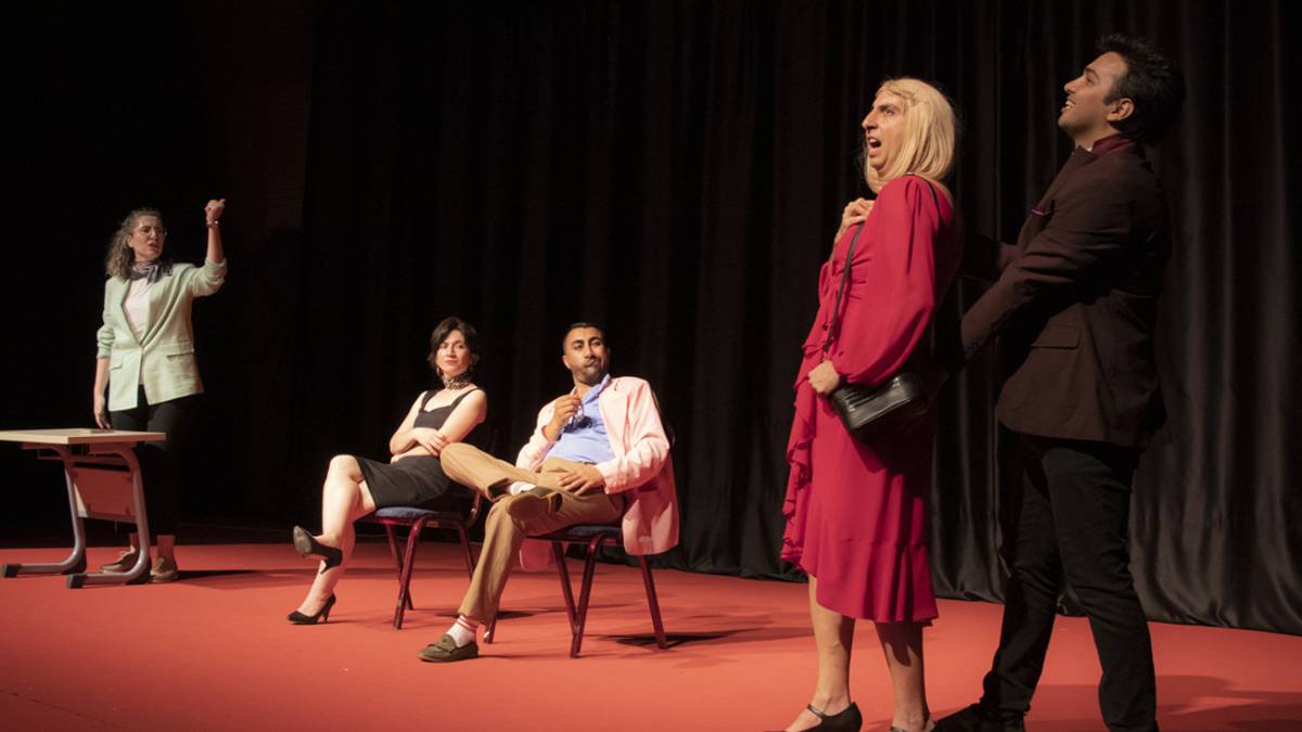 Büyükşehir’in kursiyerleri ‘Ben Kadınım’ oyunu ile seyirci karşısına çıktı