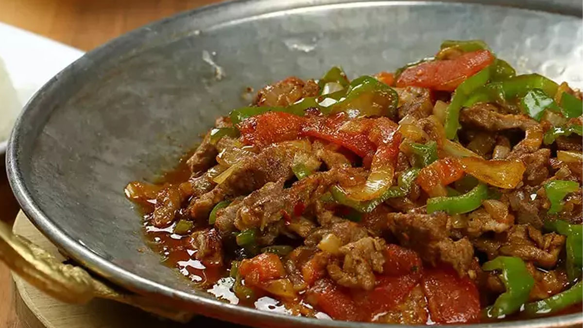 Lezzet tutkunları için muhteşem et sote tarifi! Misafirleriniz bu tarif için size yalvaracak