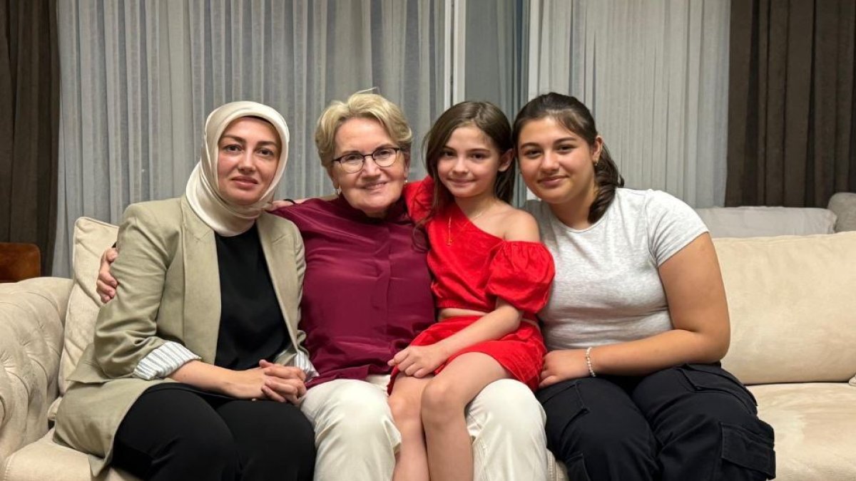 Ayşe Ateş'ten Meral Akşener'e bayram ziyareti