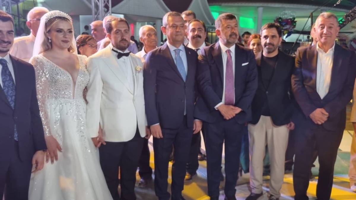 Başkan Günay, Genel Başkanla birlikte nikah şahidi oldu