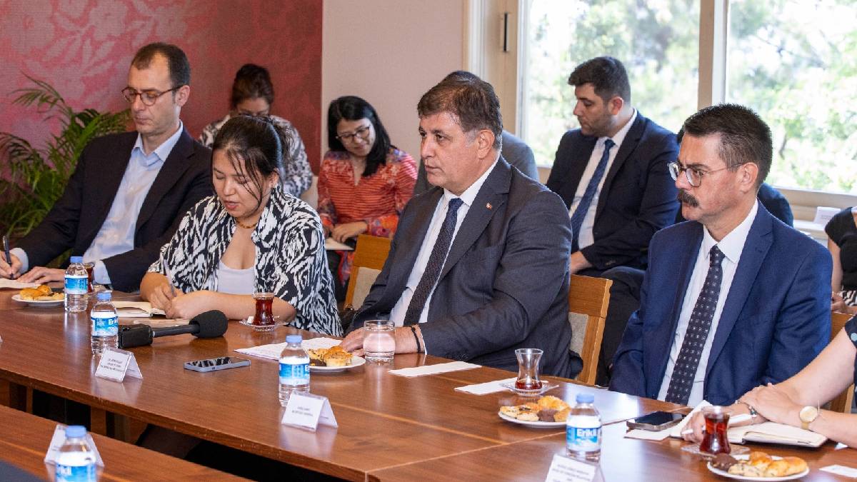 İzmir ve Çin arasında yatırım köprüsü kurulacak