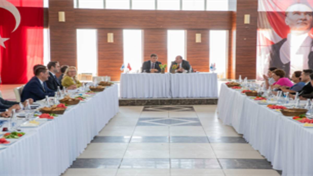 Başkan Tugay’dan birliktelik mesajı