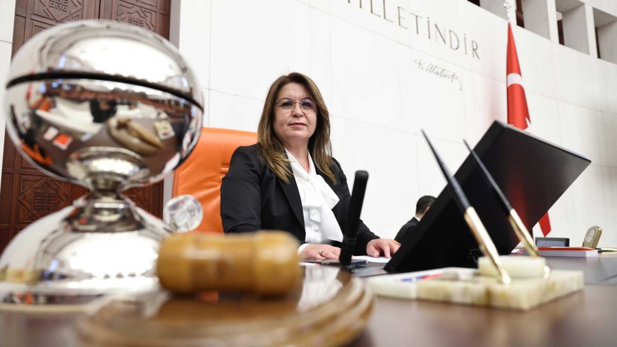 Gülizar Biçer Karaca'nın akciğer ameliyatı başarıyla gerçekleştirildi