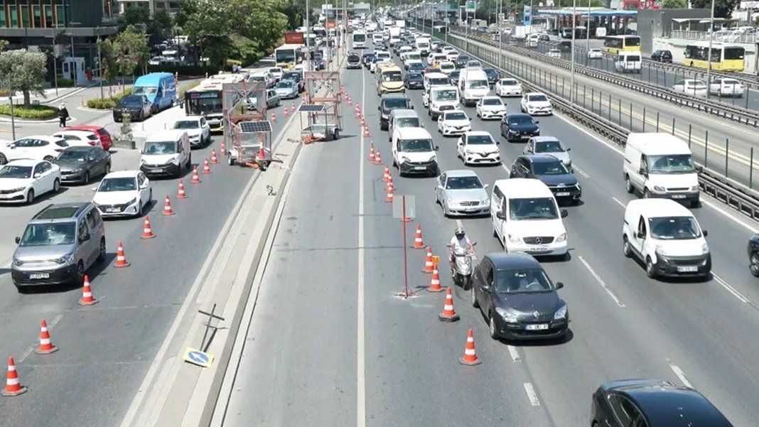 E-5'te 75 günlük çalışma trafiği