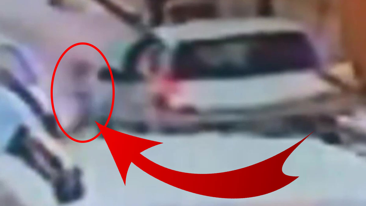 Aniden yola çıktı, aracın altında kaldı! 3 yaşındaki çocuk, yaşam savaşı veriyor