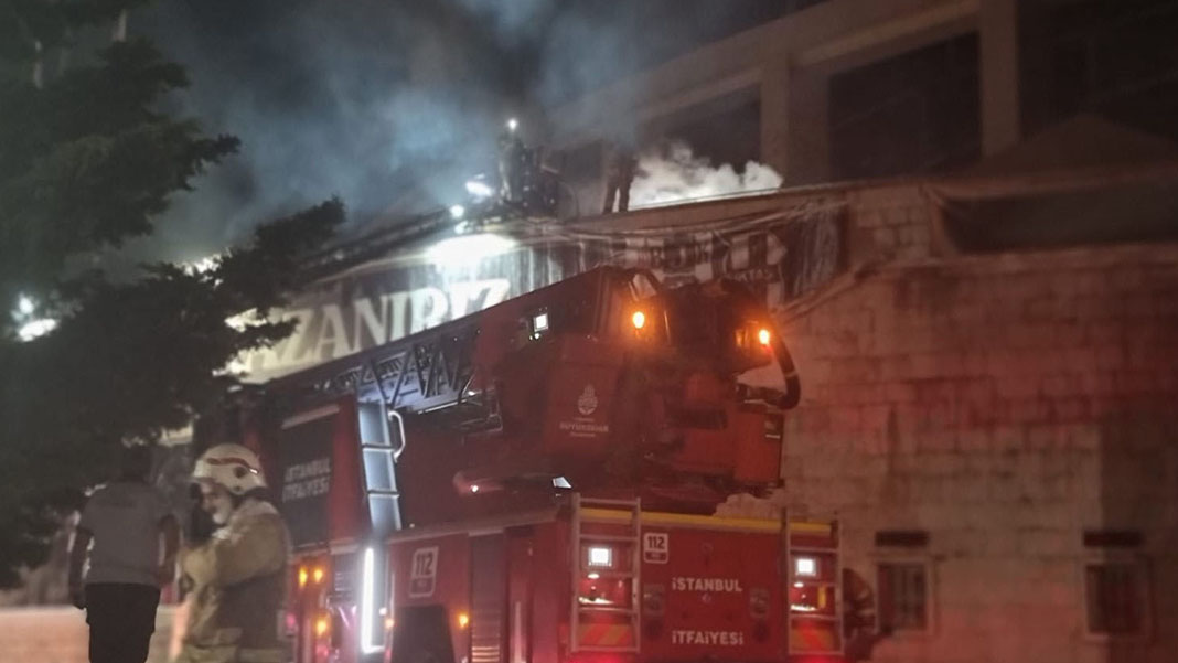 Beşiktaş Tüpraş Stadyumu'nda korkutan yangın