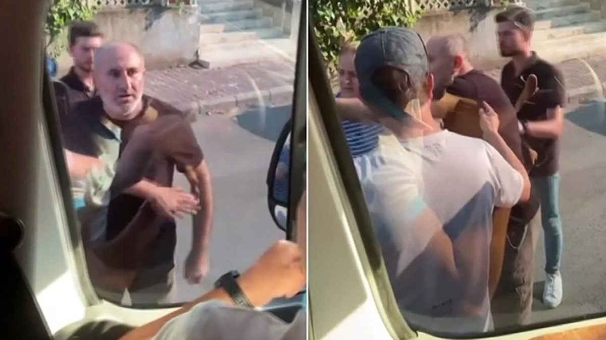 Trafikte maganda dehşeti kamerada! Bıçak gösterdi, kapıyı ve camı yumrukladı