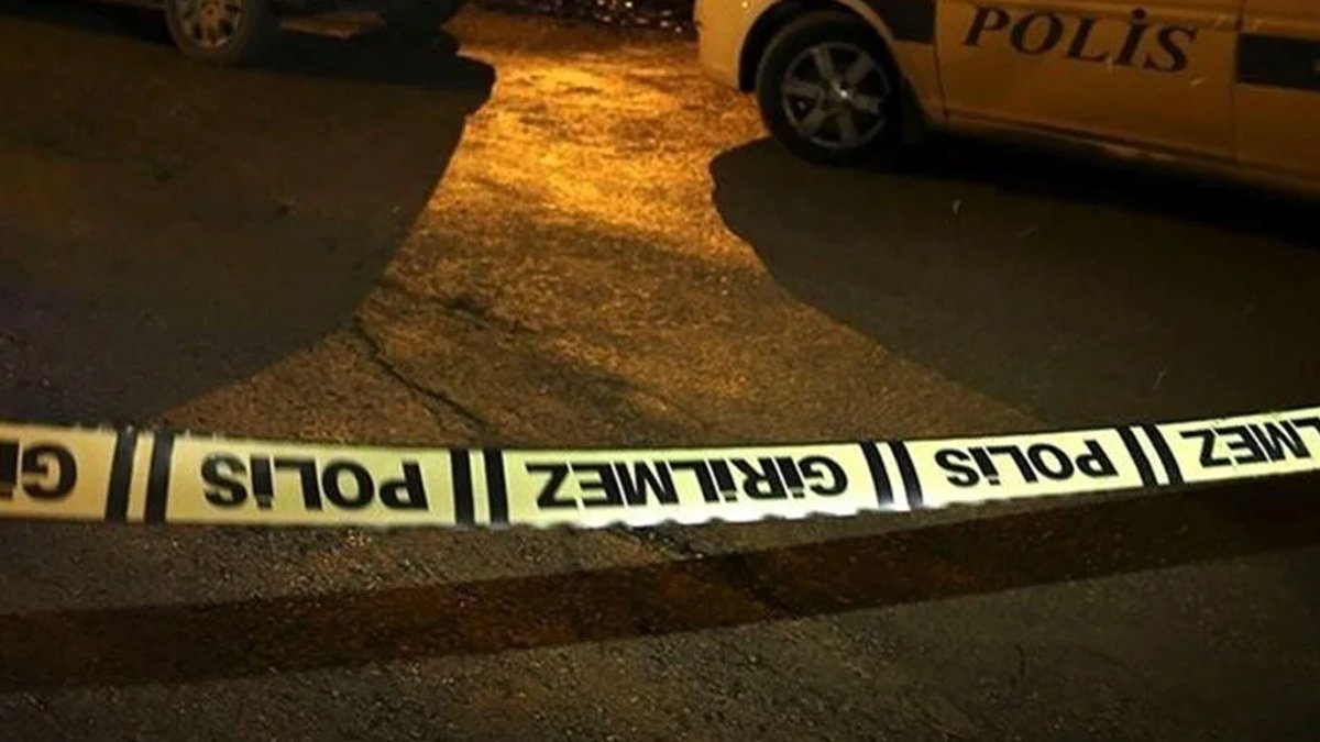 Isparta'da bir çocuk, tartıştığı babasını satırla öldürdü